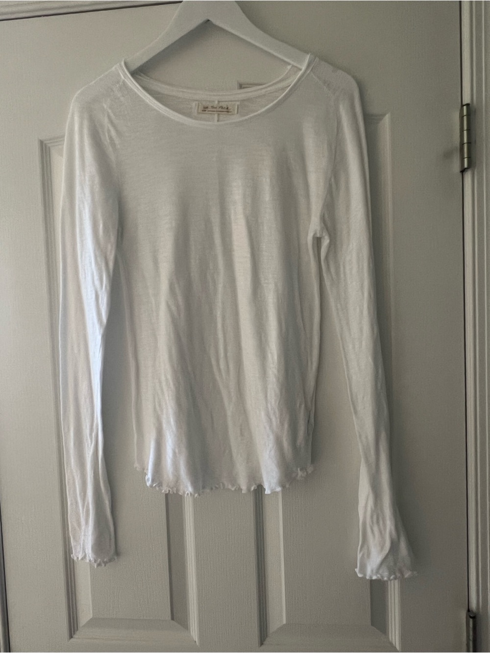 Urban Outfitters White Long-Sleeve Lettuce Edge Tee